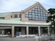 大磯駅町立図書館
