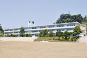 大磯町立国府中学校