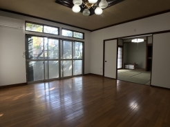 平塚市片岡
