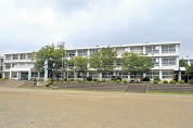 中井中学校